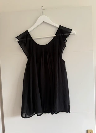 Top sans manches noir Castro à volants taille S, marke: Castro, zustand: Sehr gut, größe: S / 36 / 8, 12,00 €, 13,30 € inklusive Vinted-Käuferschutz
