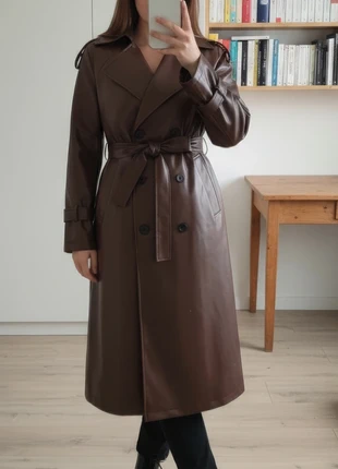Manteau long trench marron bordeaux en similicuir style elegant taille S, marca: Fioald, estado: Muy bueno, tamaño: S / 36 / 8, 62,90 €, 66,75 € Protección al comprador incluida