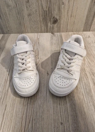 Chaussures Adidas vintage Y2K, taille 30, couleur blanche., marca: adidas, estado: Muy bueno, tamaño: 30, 5,00 €, 5,95 € Protección al comprador incluida