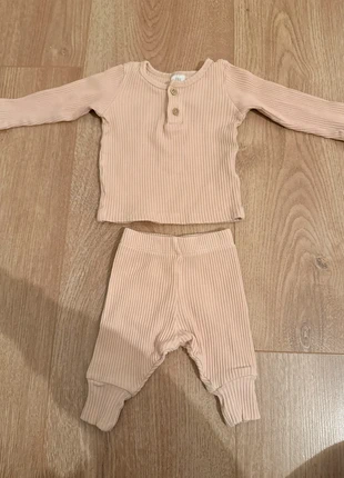 Setje LC waikiki, marque: LC Waikiki, état: Très bon état, taille: 3-6 mois / 62 cm, 3,50 €, 4,38 € Protection acheteurs incluse