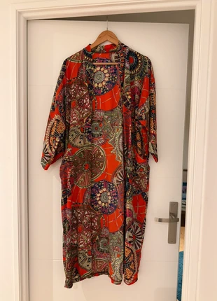 Kimono orange, état: Très bon état, taille: Taille unique, 12,00 €, 13,30 € Protection acheteurs incluse