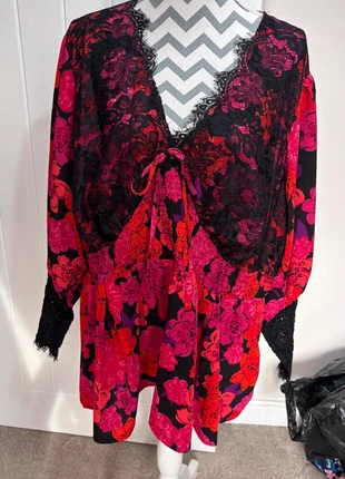 Simply Be Pink, Red & Black Lace Detail Top – V-Neckline – Long Sleeves Size 28, brand: Simply Be, condition: New with tags, size: XXXL / UK 28-30, £8.00, £9.10 includes Buyer Protection Pro