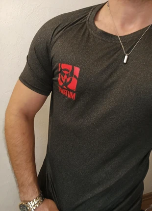 T shirt compression y2k - taille S, marque: GYM, état: Très bon état, taille: S, 8,50 €, 9,63 € Protection acheteurs incluse