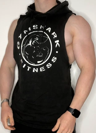 Débardeur Legacy à capuche Gymshark noir - Taille M, marque: Gymshark, état: Très bon état, taille: M, 16,00 €, 17,50 € Protection acheteurs (Pro) incluse