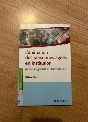 L’animation des personnes âgées en institution, condizioni: Ottime, €13.00, €14.35 include la Protezione acquisti