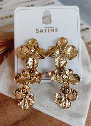 Boucles Satine, brand: Satine, condizioni: Ottime, €5.00, €5.95 include la Protezione acquisti Pro