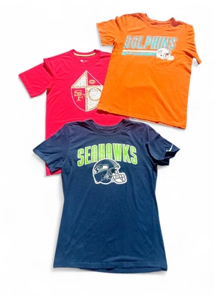 Lot 3 tee-shirts Nike X NFL - taille S - 49ers Dolfins Seahawks, brand: Nike, condition: Very good, size: S, €5.95, €6.95 includes Buyer Protection