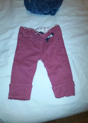 Pantalon Sergent major cerise, merk: Sergent Major, staat: Heel goed, maat: 9-12 maanden / 74 cm, € 2,00, € 2,80 inclusief Kopersbescherming