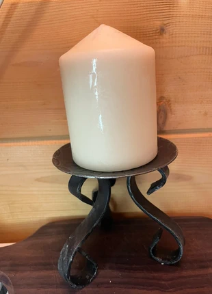 Metalen kandelaar, merk: Hong Kong, staat: Goed, € 6,00, € 7,00 inclusief Kopersbescherming