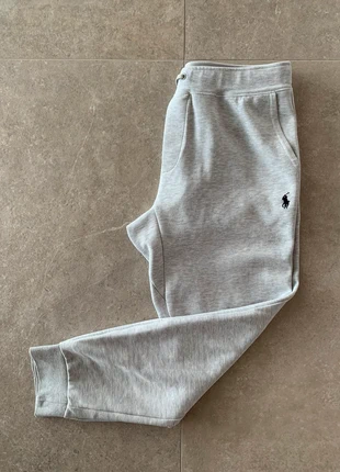 pantaloni della tuta Ralph Lauren, brand: Ralph Lauren, condizioni: Ottime, taglia: M, €56.99, €60.54 include la Protezione acquisti