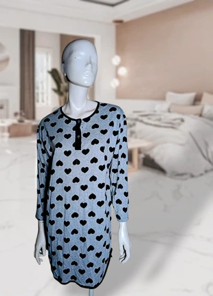 Douce nuit pleine de cœurs – Chemise de nuit manches longues Vanessa Textile – Taille M, marque: Vanessa, état: Bon état, taille: M / 38 / 10, 4,00 €, 4,90 € Protection acheteurs incluse