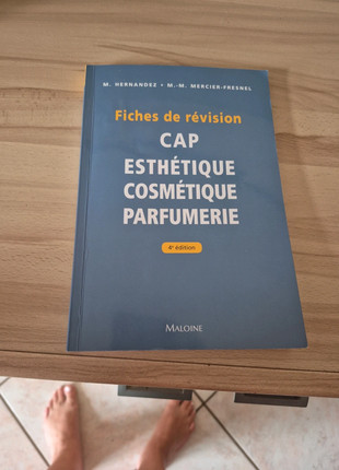 Livre cap esthétique, estado: Novo sem etiquetas, €5.00, €5.95 inclui Proteção do Comprador