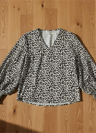Blouse imprimé léopard, brand: LOOK, condition: Very good, size: XS / 34 / 6, €29.00, €31.15 includes Buyer Protection