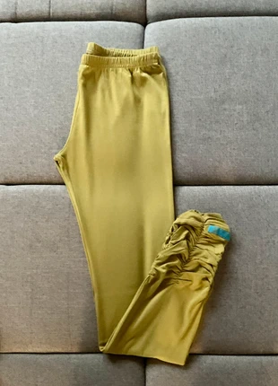 Legging vert de la styliste belge Héméra, marque: Hemera, état: Neuf sans étiquette, taille: M / 38 / 10, 10,00 €, 11,20 € Protection acheteurs incluse