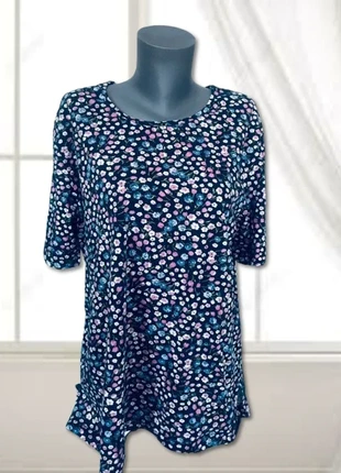 Tee shirt en coton motifs fleuris tendance taille 46 🌿, brand: Independent, condition: Very good, size: XXXL / 46 / 18, €8.50, €9.63 includes Buyer Protection