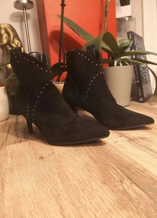 Bottines Liberto noir taille 38 (PF25), merk: Liberto, staat: Nieuw met prijskaartje, maat: 38, € 18,97, € 20,62 inclusief Kopersbescherming Pro