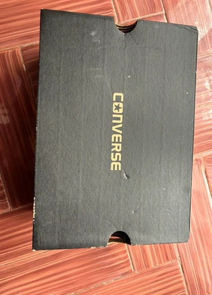 Scarpe, merk: Converse, staat: Nieuw met prijskaartje, maat: 37.5, € 30,00, € 32,20 inclusief Kopersbescherming