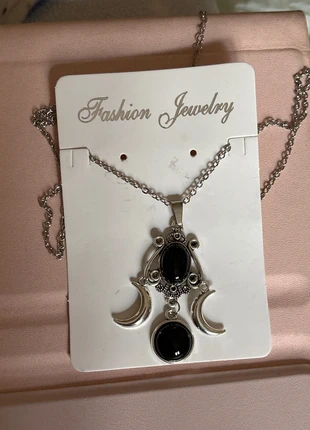 Collana gotica con lune e cristallo nero, marca: Shein, estado: Nuevo con etiquetas, 5,90 €, 6,90 € Protección al comprador incluida