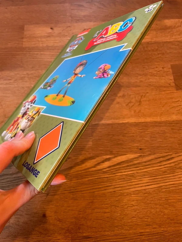 Livre La Pat Patrouille Paw Patrol L’ABC lettres chiffres formes et couleurs Le losange - photo numéro 4