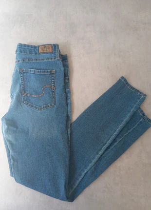 Jean Levi's Signature modern skinny bleu femme W30 taille 40, marca: Signature by Levi Strauss & Co., estado: Muy bueno, tamaño: L / 40 / 12, 15,00 €, 16,45 € Protección al comprador incluida