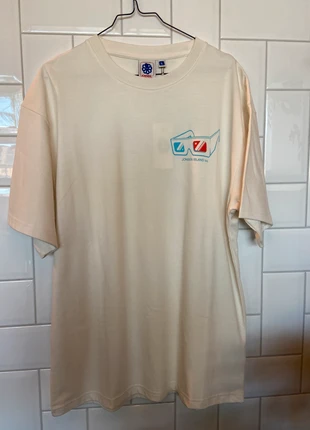 Jonsen Island shirt, merk: Jonsen Island, staat: Nieuw met prijskaartje, maat: XS, € 22,00, € 23,80 inclusief Kopersbescherming Pro