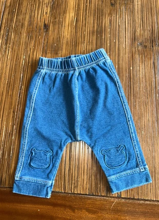 Jeans broekje Zeeman, merk: Zeeman, staat: Nieuw zonder prijskaartje, maat: 3-6 maanden / 62 cm, € 3,00, € 3,85 inclusief Kopersbescherming