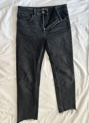 Black Jeans with Frayed Hem, brand: Zara, condition: New without tags, size: S, €6.00, €7.00 includes Buyer Protection