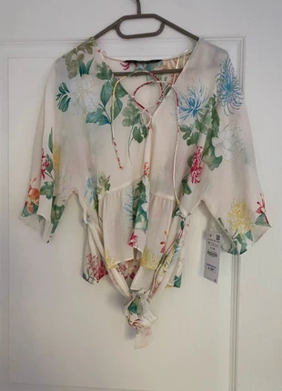 Blouse à fleurs Zara, marca: Zara, estado: Nuevo con etiquetas, tamaño: M / 38 / 10, 15,00 €, 16,45 € Protección al comprador incluida