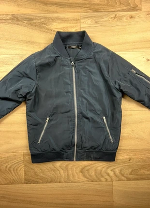 Veste TEX bleu foncé, marke: TEX, zustand: Sehr gut, größe: 10 Jahre / 140, 4,00 €, 4,90 € inklusive Vinted-Käuferschutz