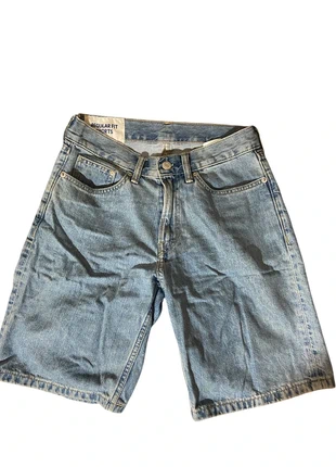 Jean short, marke: H&M, zustand: Gut, größe: W28 | DE 44, 5,00 €, 5,95 € inklusive Vinted-Käuferschutz