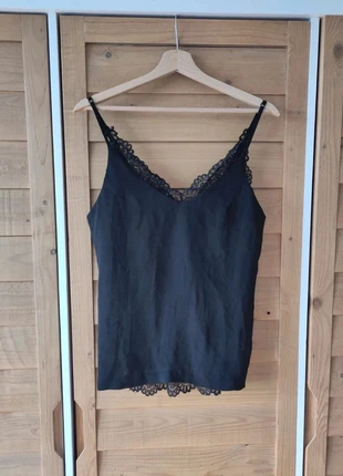 Haut noir à fines bretelles réglables Y.A.S – Taille S, marca: YAS, estado: Muito bom, tamanho: S / 36 / 8, €6.00, €7.00 inclui Proteção do Comprador