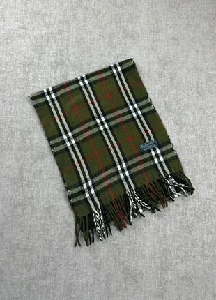 Écharpe Burberry vert, marque: Burberry, état: Très bon état, 45,00 €, 47,95 € Protection acheteurs (Pro) incluse