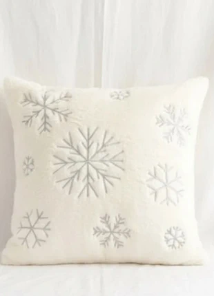 Housse de coussin modèle flocon de neige, merk: Beige, staat: Nieuw zonder prijskaartje, maat: 45 x 45 cm, € 14,00, € 15,40 inclusief Kopersbescherming