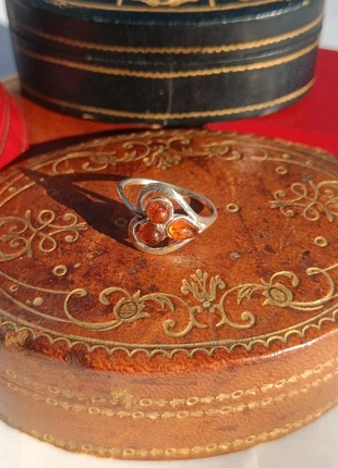 Anello argento 925 con ambra, merk: Argento, staat: Nieuw zonder prijskaartje, maat: Aanpasbaar, € 21,00, € 22,75 inclusief Kopersbescherming