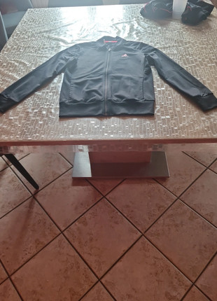 Veste de sport avec pantalon unclu, brand: adidas, condizioni: Buone, taglia: XL / IT 46 / EU 42, €4.00, €4.90 include la Protezione acquisti