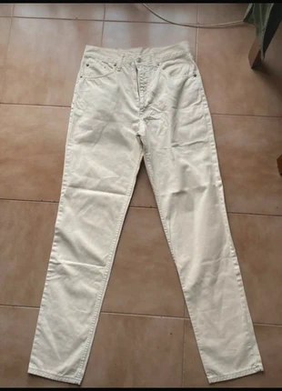Pantalone estivo vintage panna Levi’s uomo taglia M, merk: Levi Strauss & Co., staat: Nieuw zonder prijskaartje, maat: M, € 15,00, € 16,45 inclusief Kopersbescherming