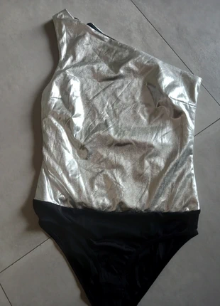 Body color argento monospalla Golden Point taglia S + omaggio, marque: Vintage Dressing, état: Neuf sans étiquette, taille: S / 36 / 8, 4,00 €, 4,90 € Protection acheteurs incluse