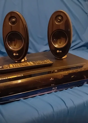 Lecteur blu-ray LG avec enceintes et télécommande, brand: LG, condition: Good, €50.00, €53.20 includes Buyer Protection