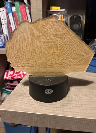 Lampada 3D nave a vela multicolor, marke: Forma, zustand: Neu, 10,00 €, 11,20 € inklusive Vinted-Käuferschutz