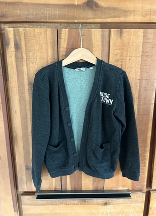 Grijs vest WE 110/116, marca: WE, estado: Bom, tamanho: 5 anos / 110 cm, €3.00, €3.85 inclui Proteção do Comprador