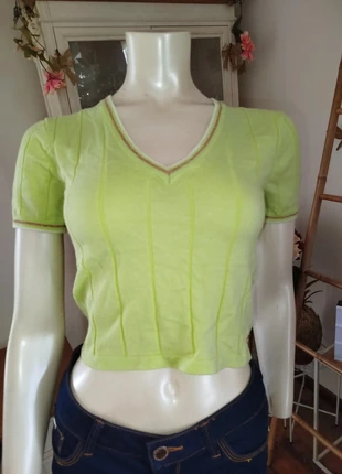 Crop top jaune / vert flashy Mosquito taille S neuf, marque: Mosquitos, état: Neuf sans étiquette, taille: S / 36 / 8, 10,00 €, 11,20 € Protection acheteurs incluse