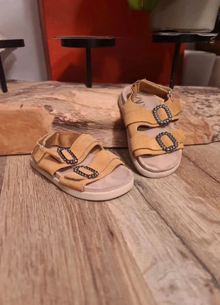 zara sandales enfant camel suédine pointure 23, double scratch confort mixte (PF20), brand: Zara, condition: Good, size: 23, €7.00, €8.05 includes Buyer Protection Pro