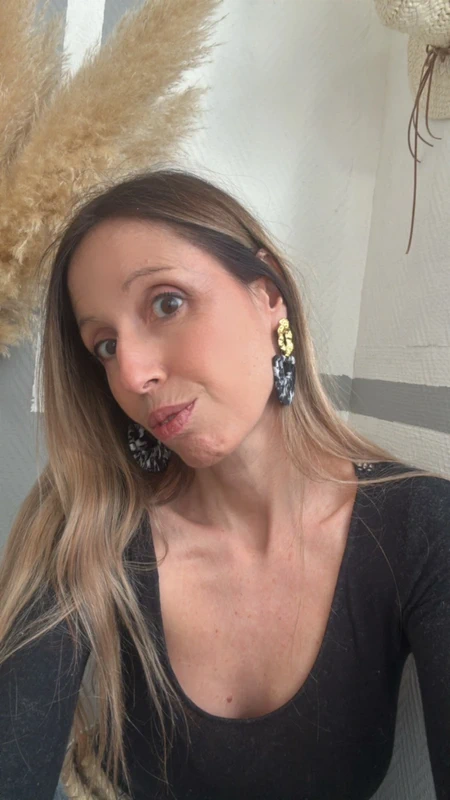 Boucles d'oreilles chic et bohème dorées noireset grises - photo numéro 7