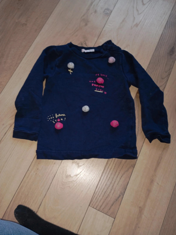 Lot pulls fille taille 4 ans