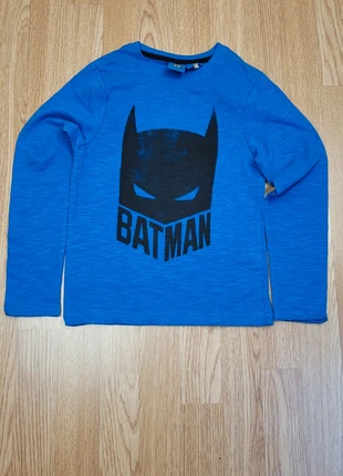 T-shirt bleu Batman manches longues 8 ans, merk: Batman, staat: Heel goed, maat: 8 jaar / 128 cm, € 2,00, € 2,80 inclusief Kopersbescherming