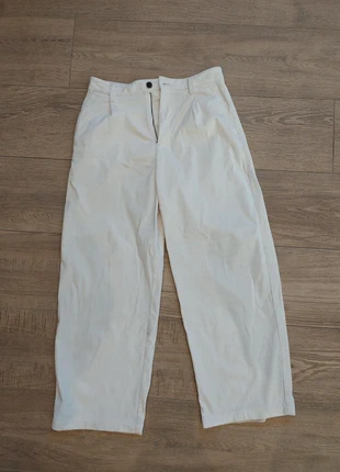 Pantalon large blanc corduroy, marque: Zara, état: Très bon état, taille: L / 40 / 12, 8,00 €, 9,10 € Protection acheteurs incluse