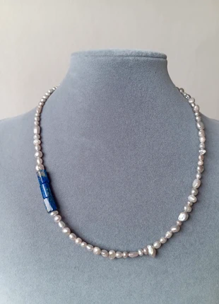 Freshwater Pearls And Lapis Lazuli Necklace, brand: EmmyStudio, condizioni: Nuovo senza cartellino, €28.50, €30.63 include la Protezione acquisti