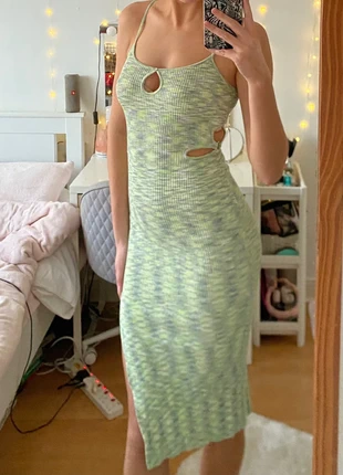 Bright Green Slim-Fit Bodycon Dress, brand: Bershka, condition: Very good, size: S / 36 / 8, €12.00, €13.30 includes Buyer Protection