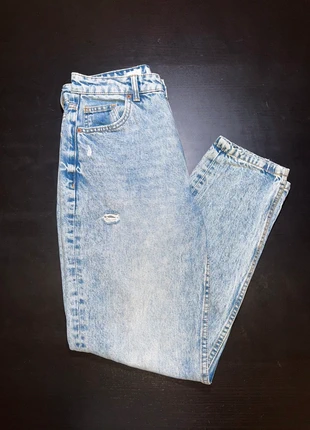 Jeans mom Bershka taille 36, merk: Bershka, staat: Heel goed, maat: S / 36 / 8, € 11,00, € 12,25 inclusief Kopersbescherming