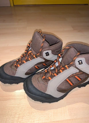 Chaussure rando, marke: Quechua, zustand: Neu, größe: 34, 26,00 €, 28,00 € inklusive Vinted-Käuferschutz